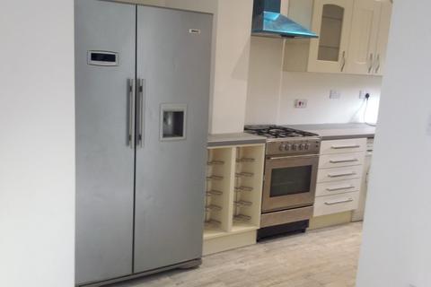 4 bedroom terraced house to rent, 47 Cadleigh Gardens, Harborne, Birmingham