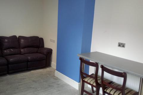 4 bedroom terraced house to rent, 47 Cadleigh Gardens, Harborne, Birmingham