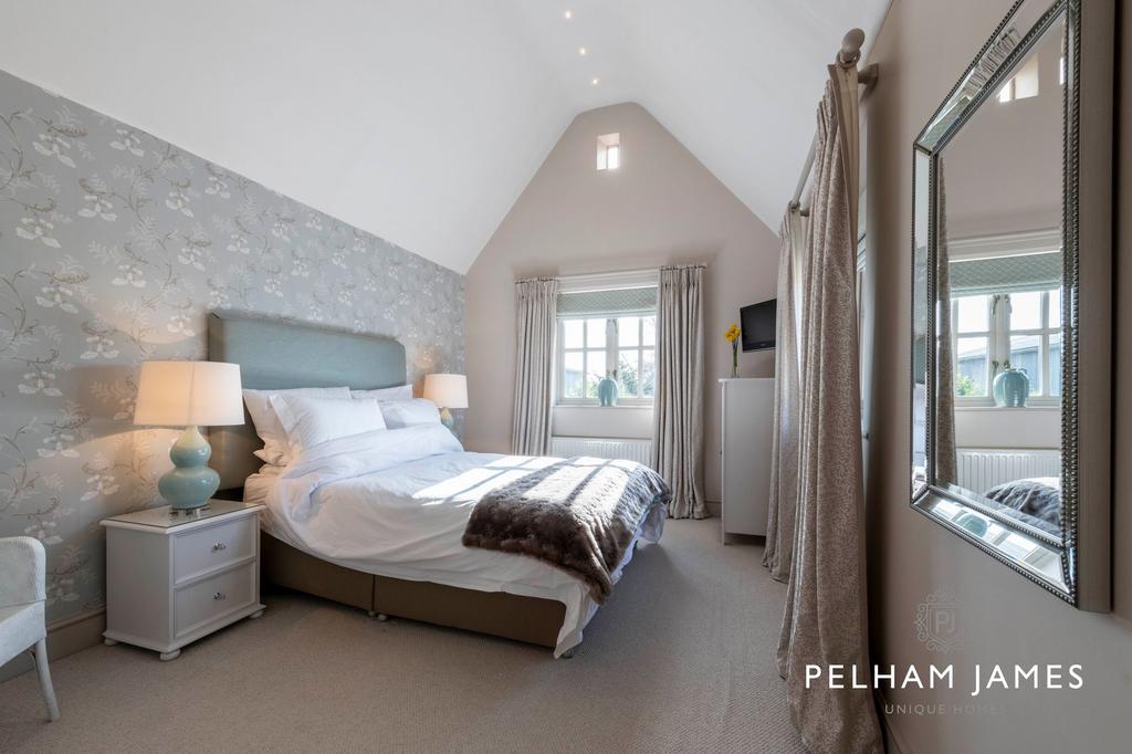 Principal Suite, Aldon House, Edenham Road,...