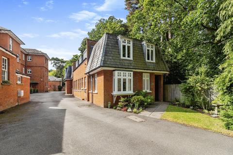 undefined, Heath Lane, Woburn Sands, Milton Keynes