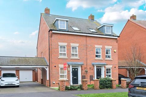 3 bedroom semi-detached house for sale, Armstrong Fields,  Kingsbrook,  HP22