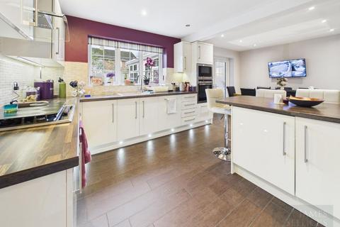 4 bedroom detached house for sale, Turnbury Way, Evington, Leicester