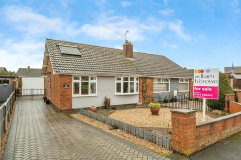 2 bedroom semi-detached bungalow for sale, Lynton Close, Scunthorpe