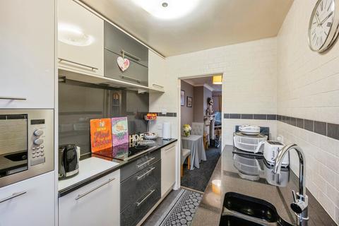 2 bedroom semi-detached bungalow for sale, Lynton Close, Scunthorpe