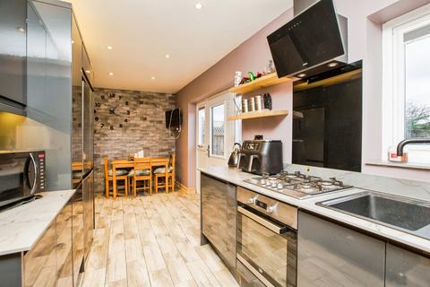 3 bedroom semi-detached house for sale, Alexandra Crescent, Elland