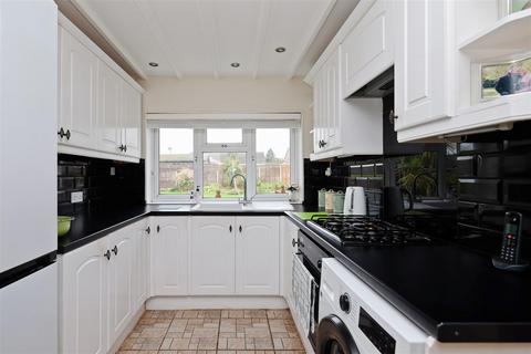 3 bedroom detached bungalow for sale, Hazlemere Road, Seasalter, Whitstable