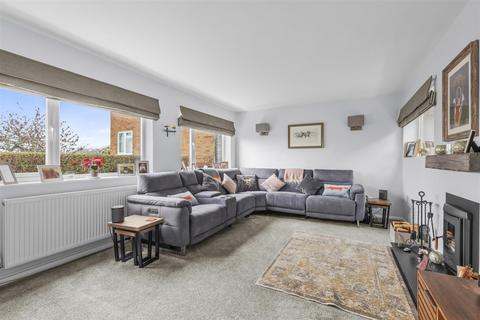 4 bedroom detached house for sale, Brands Hill Avenue, High Wycombe HP13