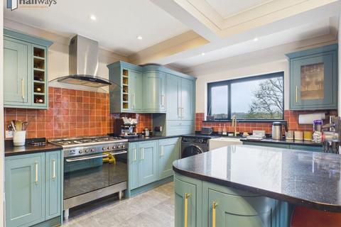 4 bedroom semi-detached house for sale, Coulsdon CR5