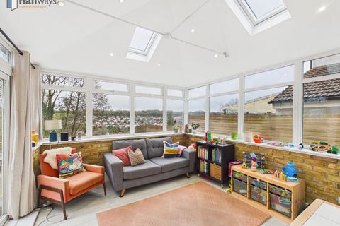 4 bedroom semi-detached house for sale, Coulsdon CR5