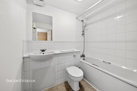 2 bedroom flat for sale, Cline Road, London
