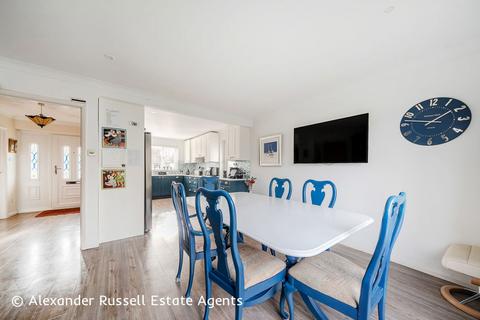 3 bedroom detached house for sale, Tina Gardens, Broadstairs, CT10