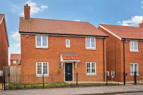 Arlesey Road, Henlow, SG16