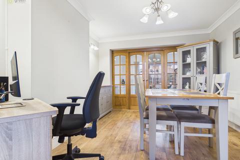 3 bedroom semi-detached house for sale, Meriden Drive, Kingshurst, B37