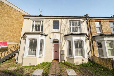 2 bedroom flat for sale, Hinton Road, Herne Hill, London, SE24