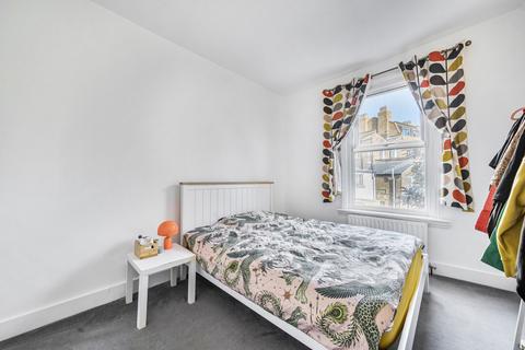 2 bedroom flat for sale, Hinton Road, Herne Hill, London, SE24