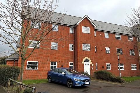 1 bedroom apartment to rent, Malyon Close, CM7