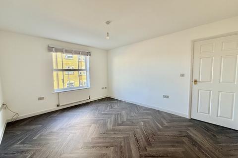 1 bedroom apartment to rent, Malyon Close, CM7
