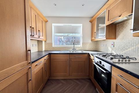 1 bedroom apartment to rent, Malyon Close, CM7