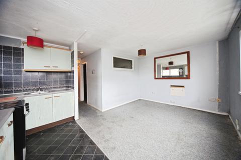 1 bedroom ground floor flat for sale, Handcross Road, Luton