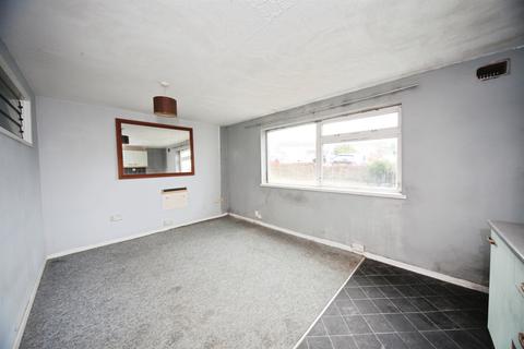 1 bedroom ground floor flat for sale, Handcross Road, Luton