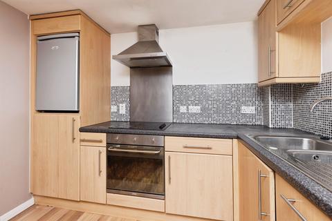 2 bedroom flat for sale, Birkhouse Lane, Paddock, Huddersfield