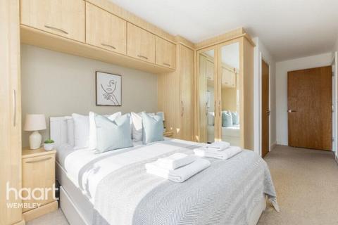 2 bedroom apartment to rent, Brook Avenue, Wembley