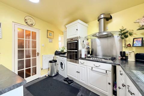 3 bedroom semi-detached house for sale, Stot Fold Road, Birmingham, B14 5JB