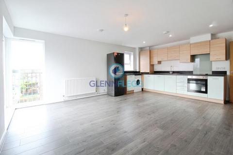 2 bedroom flat to rent, ASHWOOD PLACE, TAMAR WAY,LANGLEY,