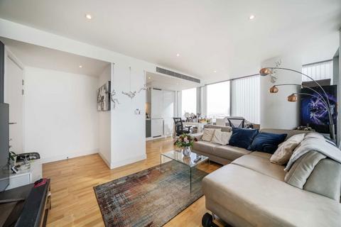 2 bedroom flat for sale, Marsh Wall, London E14