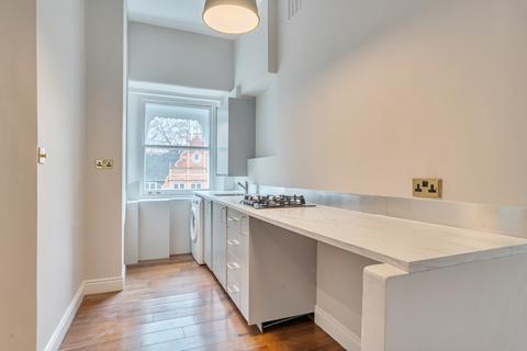 2 bedroom apartment to rent, Harrington Gardens London SW7
