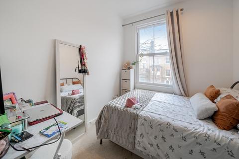 2 bedroom flat for sale, Queenstown Road, Battersea, London, SW8