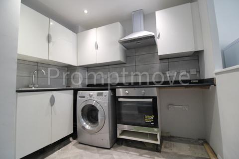 2 bedroom maisonette to rent, Copenhagen Close Luton LU3 3TG