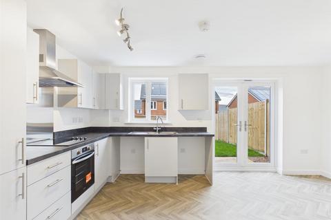 3 bedroom semi-detached house to rent, Stoneleigh View, Kenilworth