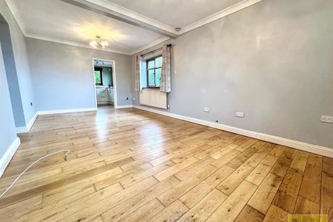 2 bedroom detached bungalow for sale, Washerwall Lane., Werrington, Stoke-On-Trent