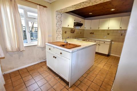 3 bedroom detached bungalow for sale, Trevarren Avenue, Four Lanes, Redruth