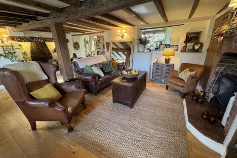 2 bedroom detached house for sale, Main Street, Buckingham MK18