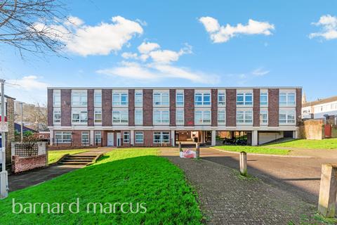 1 bedroom flat for sale, Arnal Crescent, London