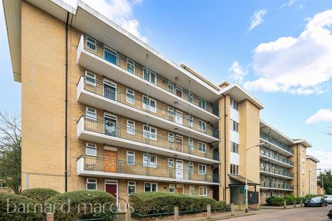 Weydown Close, London