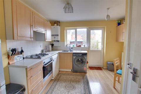 2 bedroom house for sale, Tamar Close, St. Ives