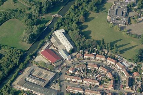 Warehouse to rent, 58 Kingsbridge Crescent Southall UB1 2DL