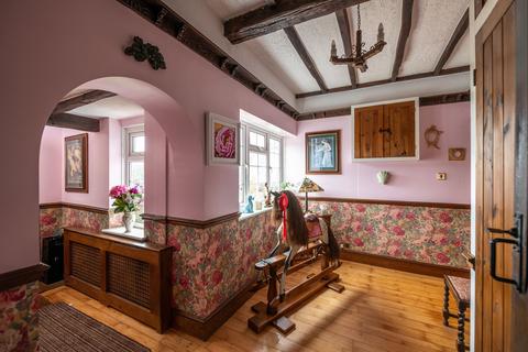 undefined, Reigate Hill, Reigate, RH2