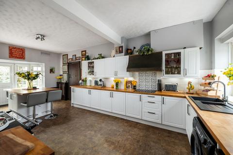 undefined, Reigate Hill, Reigate, RH2
