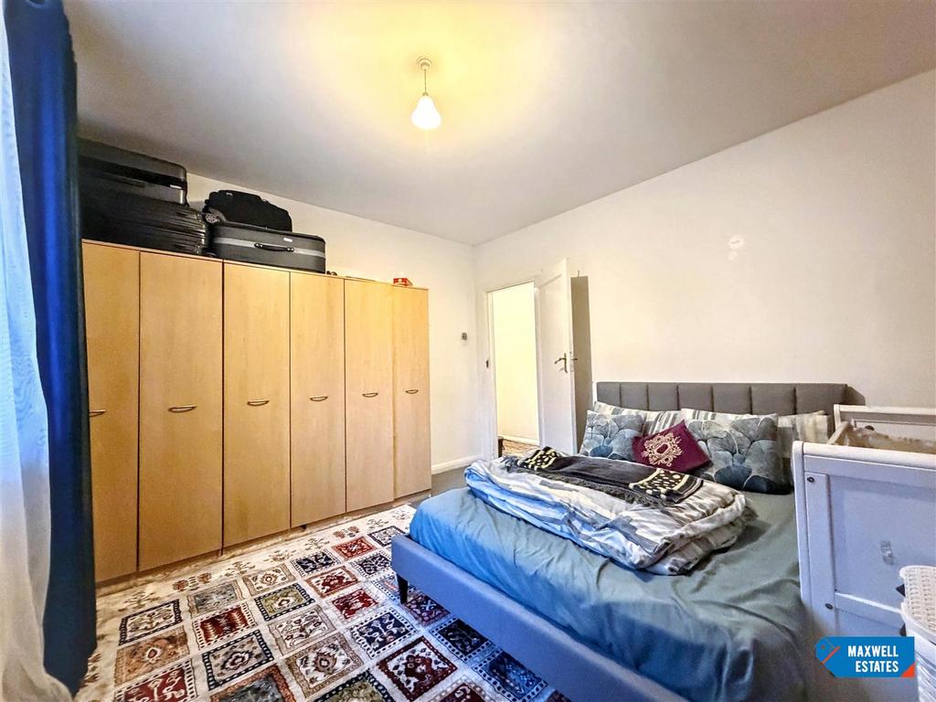 Edgeworth Close 5.jpg