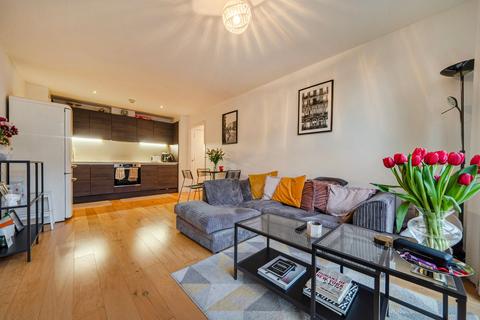 2 bedroom apartment to rent, Crampton Street, London, SE17