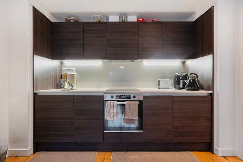 2 bedroom apartment to rent, Crampton Street, London, SE17