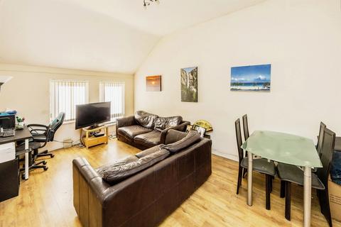 1 bedroom flat for sale, Trinity Street, Huddersfield
