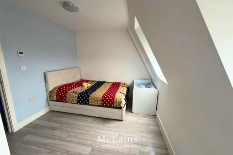 2 bedroom flat to rent, Ramridge Road, Luton