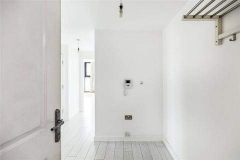 2 bedroom apartment for sale, Waterside Way, London, N17