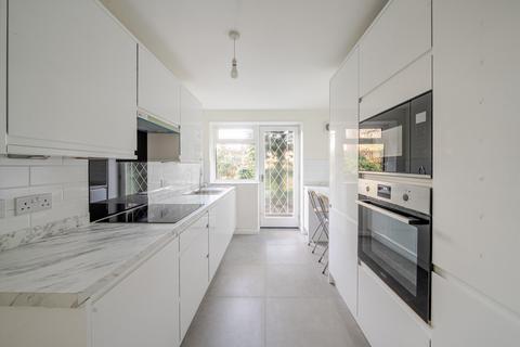 3 bedroom flat for sale, The Copse, Fortis Green, London, N2