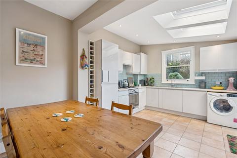 1 bedroom apartment for sale, Bennerley Road, SW11
